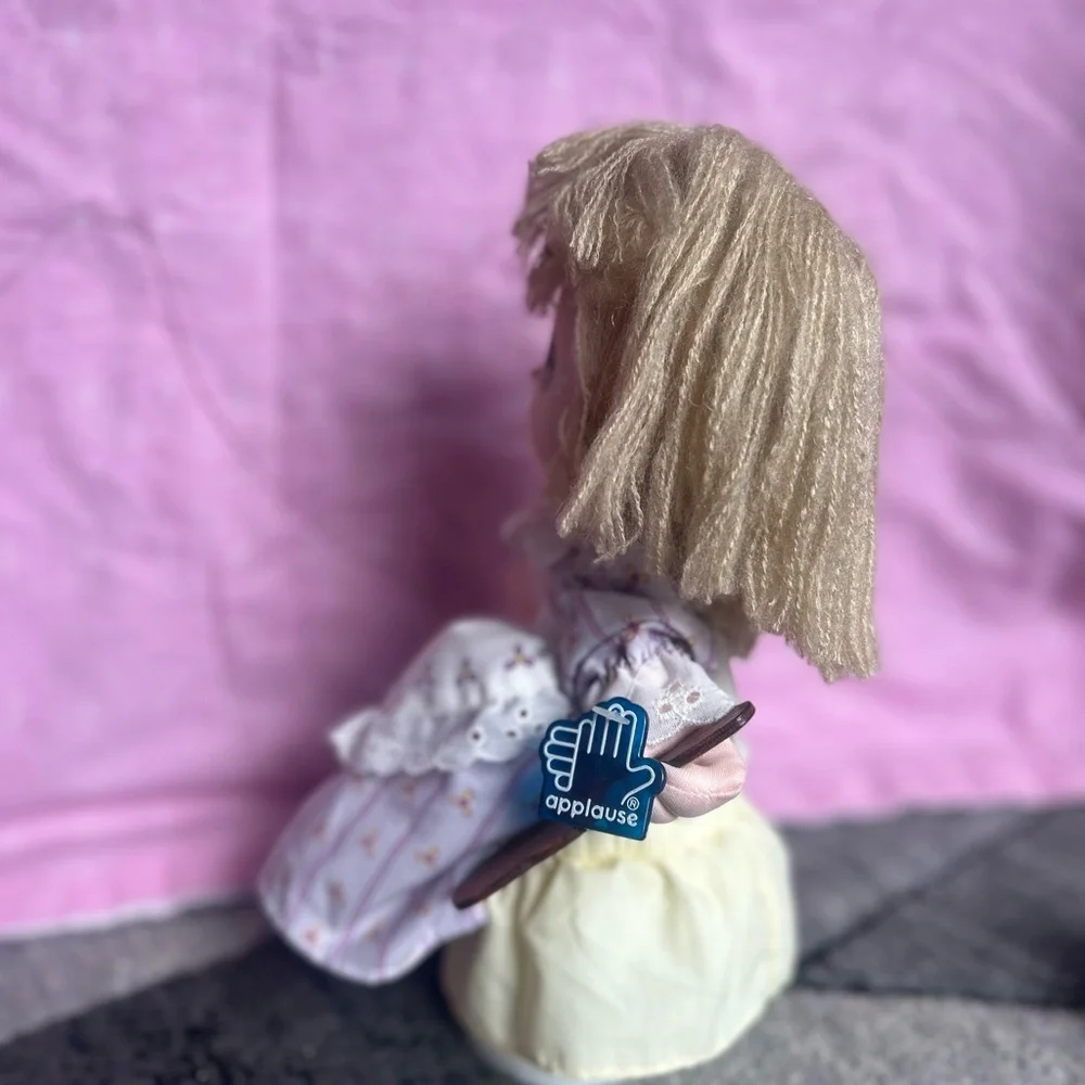 Precious Moments cloth has moments